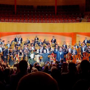 Jonathan Tetelman Bild